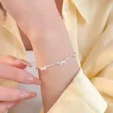 S925