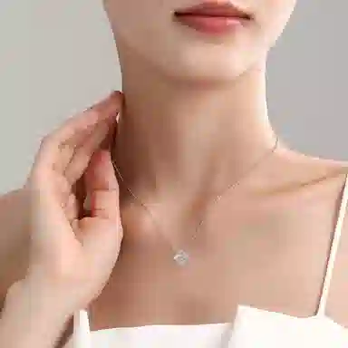S925