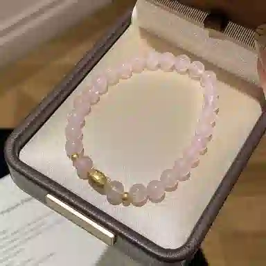 【S925银 高品质】 七七银饰 萌趣法棍猫 童真可爱招财小猫咪 童话梦幻 小众简约设计感时尚 精致时尚优雅 好运 粉水晶 手串 女款