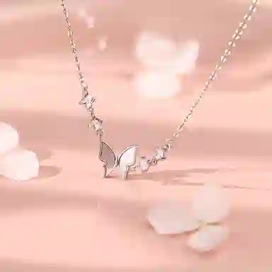 【S925银 招财福蝶】 七七银饰 梦幻蝴蝶 轻奢高级感 精致高颜值配饰 浪漫闪耀镶锁骨链 时尚小众潮流个性百搭  纯银 项链 女款