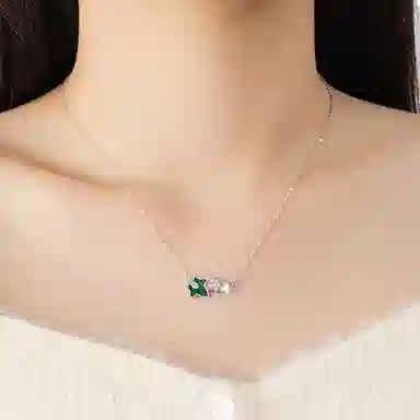 S925
