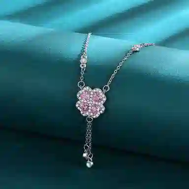 【S925银 甜心四叶草】 七七银饰  心动浪漫简约可爱 时尚气质精致奢华优雅设计 轻奢闪耀轻盈百搭小众高级感 纯银 项链 女款