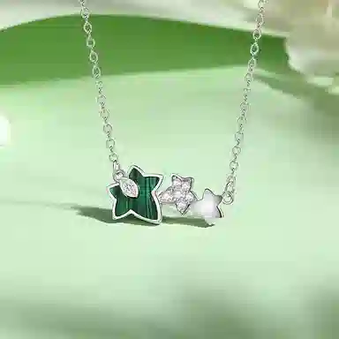 S925