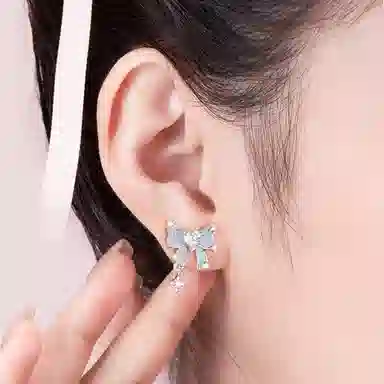 S925