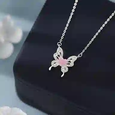 【S999足银 好运福蝶】 七七银饰 招财玄学 闪耀轻奢小众时尚简约 甜蜜告白 森系小清新时尚优雅 个性潮流百搭   纯银 项链 女款