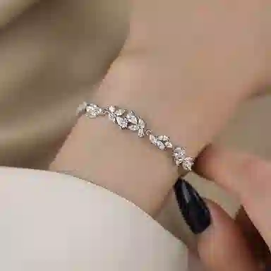 【S999足银 紫藤花开】 七七银饰 森系小清新 招财蝴蝶 微笑原创小众轻奢闪耀 在逃公主浪漫告白甜蜜饰爱 好运 纯银 手链 女款