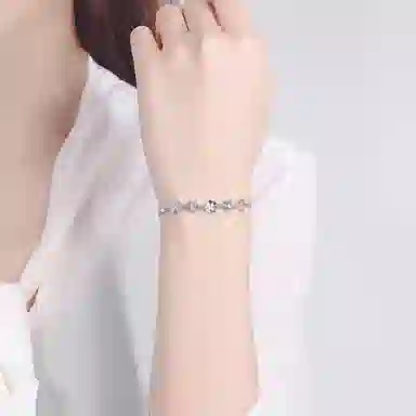 S925
