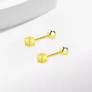 S999