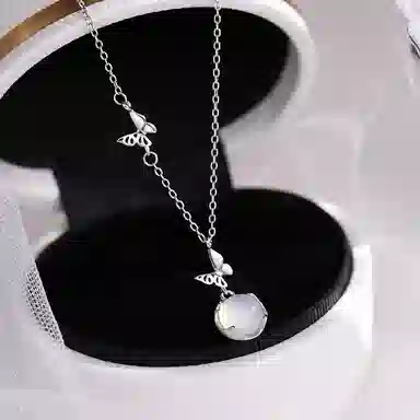 【S999足银|招财招桃花】 七七银饰 好运福蝶 白月光 连荔枝 新中式复古 清透气质优雅 轻奢时尚小众简约 玉髓 项链 男女同款情侣款