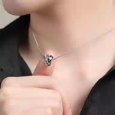 S925