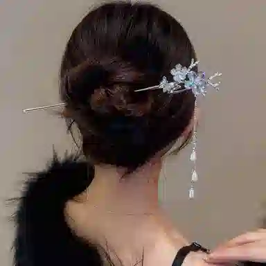 妖娆猫 新中式极光水钻花朵幻彩花朵蝴蝶古风步摇汉服清冷高级感 发簪 女款