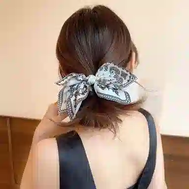 妖娆猫 新中式法式高级感腰果花抓夹女字母爱心后脑勺盘发发量多鲨鱼夹发饰发圈头饰 发夹 女款