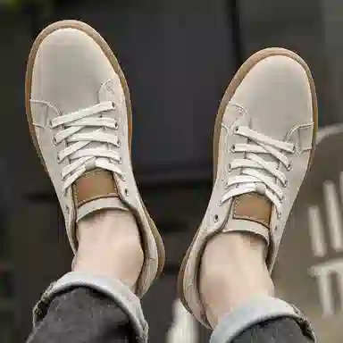 Classic Low Sneakers