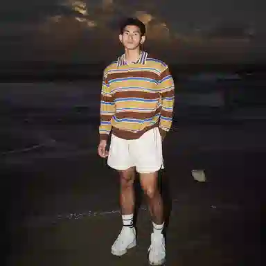 WHELVE poloPOLO