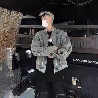 WHELVE Hip hop