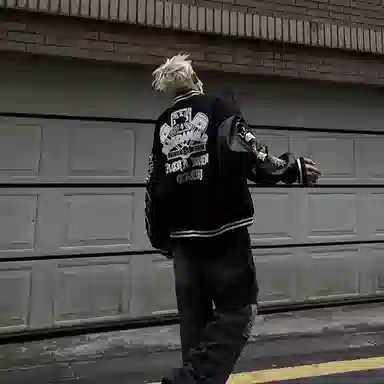 WHELVE Hiphop