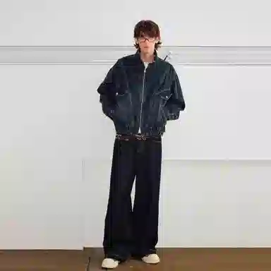 WHELVE boxy