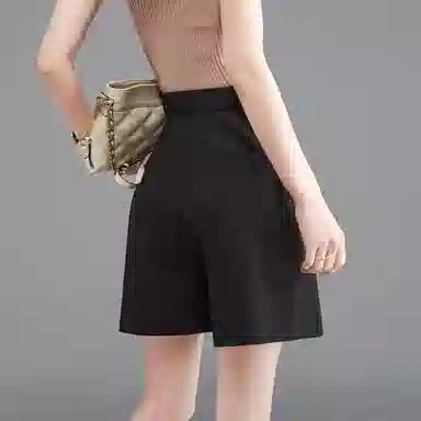 娅丽达 纯色简约通勤时尚休闲短裤 女款