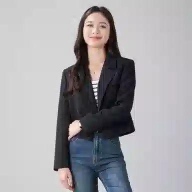 娅丽达 纯色别致一粒扣西装领长袖西装 女款