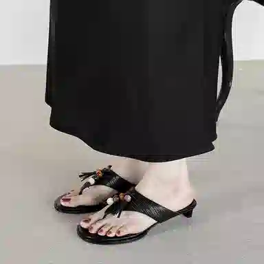 苏颜娇 设计感流苏串珠时尚百搭人字拖鞋 女