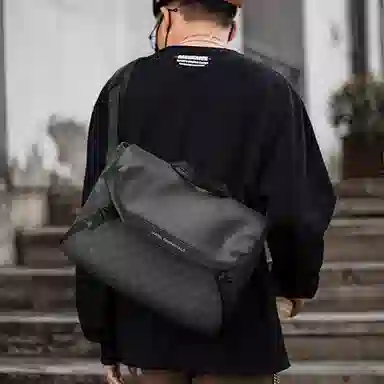 FAIRWHALE Crossbody Bag Black