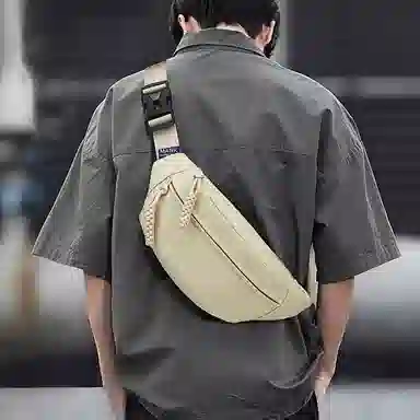 Fairwhale Waist Bag Off-White