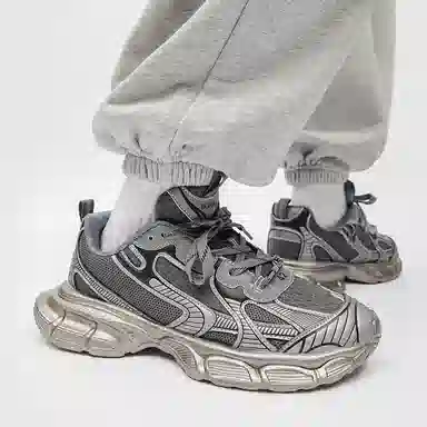 OUBT Thick Sole Low Top Sneakers