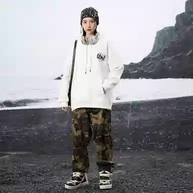 LIGHTNING MONSTER Logo