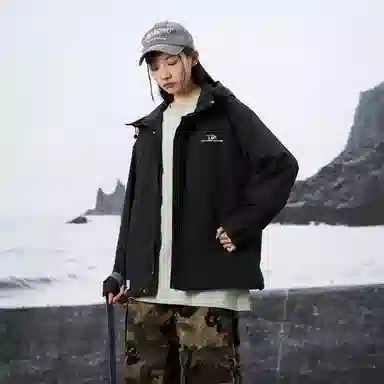 LIGHTNING MONSTER Logo