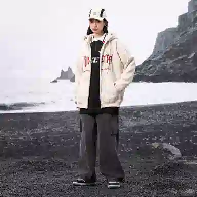 LIGHTNING MONSTER Logo