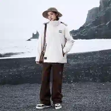 LIGHTNING MONSTER Logo