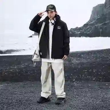 LIGHTNING MONSTER Logo