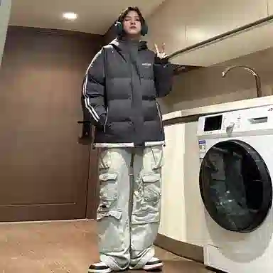 LIGHTNING MONSTER Logo