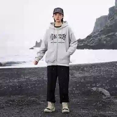 LIGHTNING MONSTER Logo