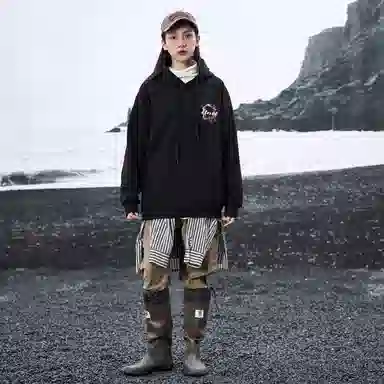 LIGHTNING MONSTER Logo