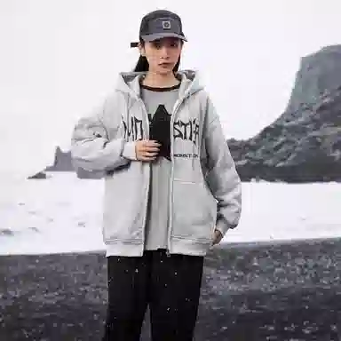 LIGHTNING MONSTER Logo