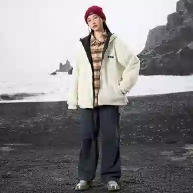 LIGHTNING MONSTER Logo