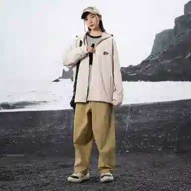 LIGHTNING MONSTER Logo