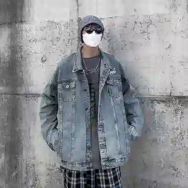 LIGHTNING MONSTER Logo