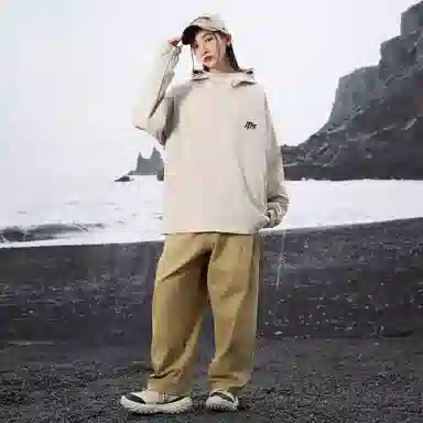 LIGHTNING MONSTER Logo