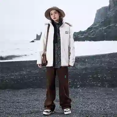 LIGHTNING MONSTER Logo