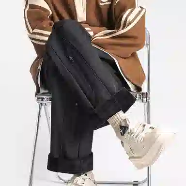 LIGHTNING MONSTER Logo