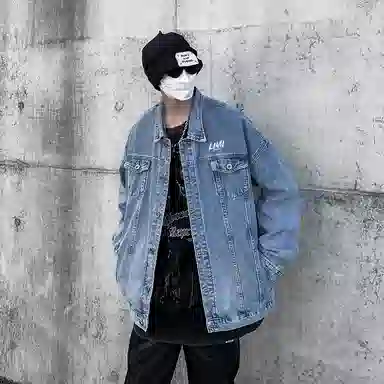 LIGHTNING MONSTER Logo