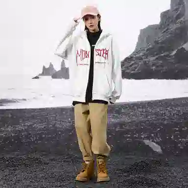 LIGHTNING MONSTER Logo