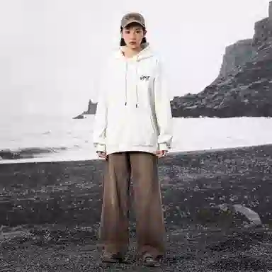 LIGHTNING MONSTER Logo