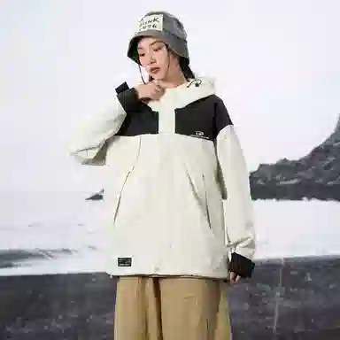 LIGHTNING MONSTER Logo