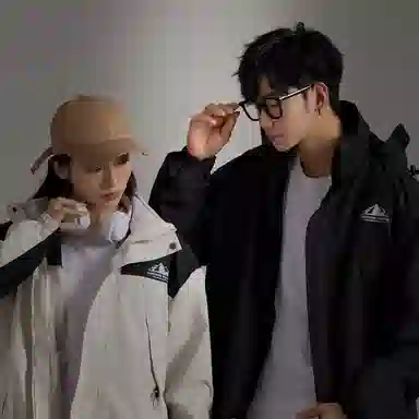 LIGHTNING MONSTER Logo