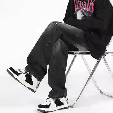 LIGHTNING MONSTER Logo