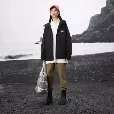 LIGHTNING MONSTER Logo