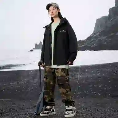 LIGHTNING MONSTER Logo